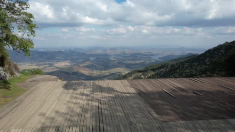 Free-flight-ramp-at-Extrema---Minas-Gerais---Brazil,-revealing-amazing-nature-with-hills-and-trees-4