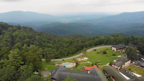 4K-Drone-Video-of-View-of-Smoky-Mountains-from-Resort-at-Little-Switzerland,-NC-on-Summer-Day