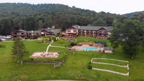 4K-Drone-Video-of-Mountainside-Resort-at-Little-Switzerland,-NC-on-Summer-Day-6