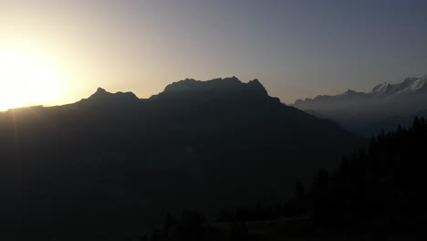 Sonnenaufgang-Im-Mont-blanc-tal,-Frankreich