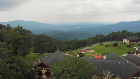 4K-Drone-Video-of-View-from-Mountainside-Resort-at-Little-Switzerland,-NC-on-Summer-Day