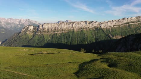 Impressive-cliffs-and-alpine-landscape-in-the-French-Alps