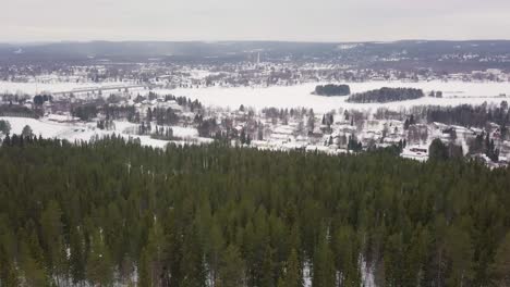 Vistas-Invernales-Desde-La-Colina-Ounasvaara-En-Rovaniemi-2