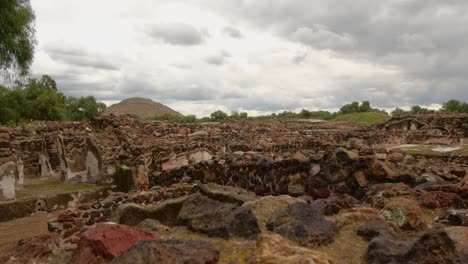 Timelapse-Cloudy-Sky-in-Aztec-Teotihuacan-Ruins-Ancient-Pyramids-Mexican-Valley