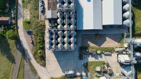Birds-eye-view-showing-the-tops-of-silver-metal-silos