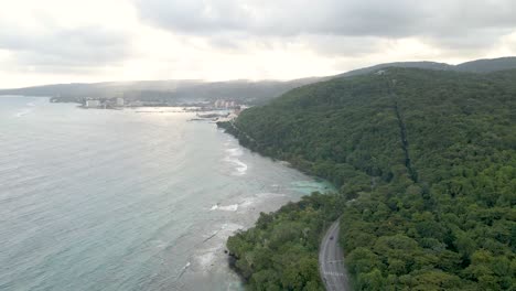 Luftaufnahme-Von-Meer-Und-Land-In-Ocho-Rios,-Jamaika