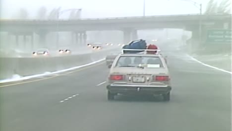 Clima-Invernal-Conduciendo-Por-Carretera-En-1983
