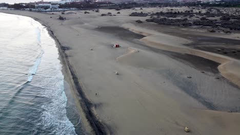 Sand-dunes-meet-the-Atlantic-Ocean-2