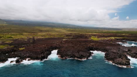 Enthüllte-Lavafelder-An-Der-Felsigen-Küste-Von-Big-Island-In-Hawaii
