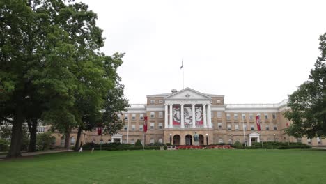 Bascom-Hall-on-the-campus-of-the-University-of-Wisconsin-in-Madison,-Wisconsin-with-video-panning-left-to-right