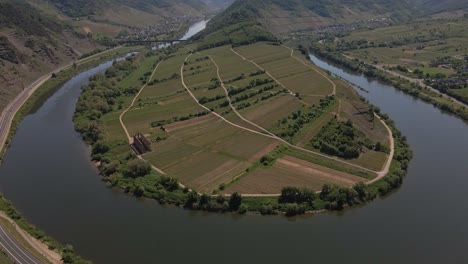 Aerial-Panning-Shot-Above-The-Bremm-Moselle-Loop
