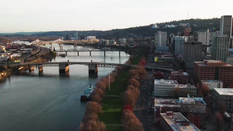 Downtown-Portland-Waterfront-City-View