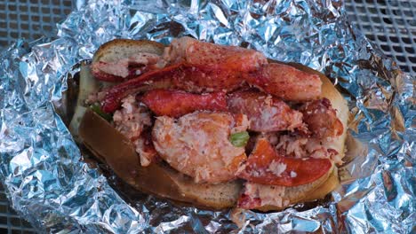 Lobster-Roll-sandwich-on-foil-1