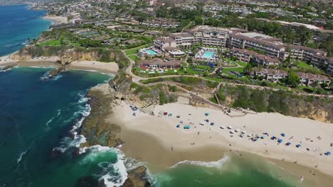 Aerial-reveal-of-the-Montage-hotel-in-Laguna-beach,-California