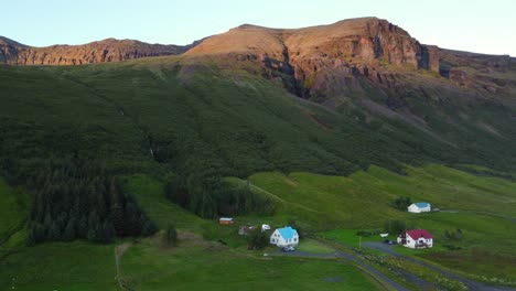 Midnight-sun-Iceland-blue-cottage,-village-in-scandinavia-1