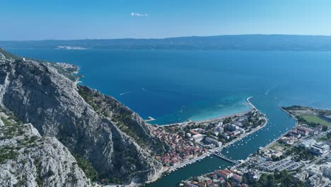 Breathtaking-footage-of-City-of-Omis