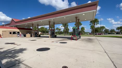 Tropischer-Hurrikan-Ian-Florida-Tankstelle-Versorgungsengpässe-Sarasota-Tampa-Bay-Area-Grundversorgung-Vorsorge
