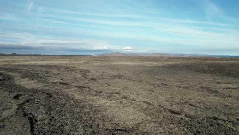 Drowning-thoughts-towards-the-Volcano-over-the-old-lava-field