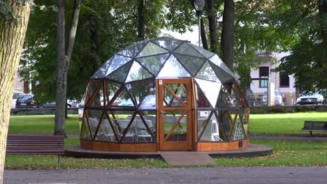 Mini-restaurant-bubble-dome