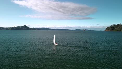Drone-footage-of-Sailing-in-New-Zealand's-Coromandel-with-small-yacht