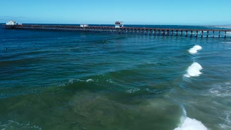 Pan-out-from-oceanside-pier-2.7k