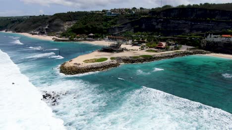 Spectacular-landscape-and-tropical-coastline-of-Melasti-beach-in-Bali,-aerial-view