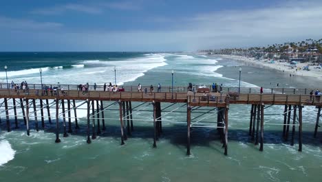 Scanning-oceanside-pier-all-the-way-down
