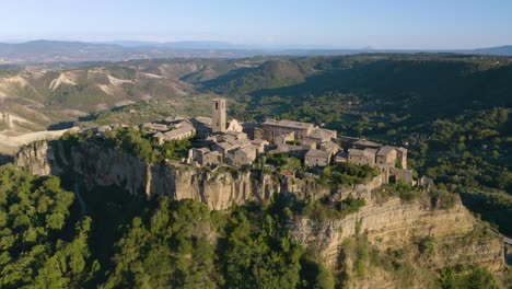 Aerial-View-of-Classic-Italian-Village-Built-on-a-Cliff