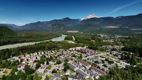 Neighbourhoods-Of-Squamish-In-Northern-Vancouver,-British-Columbia,-Canada---aerial-shot