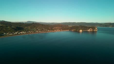 Drone-riding-at-sunrise-over-Shakespeare-point