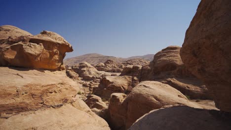 Gorgeous-cliffs-and-gorges-in-Petra-desert,-Jordan,-Middle-East