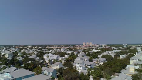 Residential-Drone-Aerial-in-Destin,-Florida-at-High-Altitude