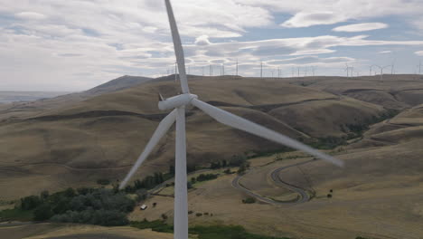 Drohnenantenne-Von-Windkraftanlagen-Im-Südlichen-Washington-3