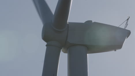 Windturbinen,-Grüne-Technologie,-In-Einem-Kraftwerk-In-Italien-2