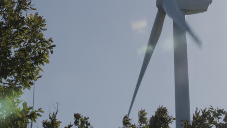 Windturbinen,-Grüne-Technologie,-In-Einem-Kraftwerk-In-Italien-1