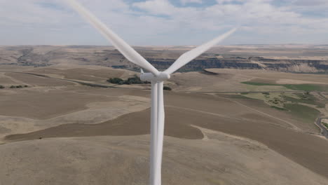 Drone-aerial-of-wind-turbines-in-southern-Washington-14