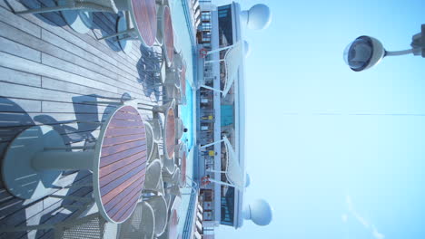 Swimming-pool-in-cruise-wide--view