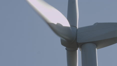 Windturbinen,-Grüne-Technologie,-In-Einem-Kraftwerk-In-Italien-9
