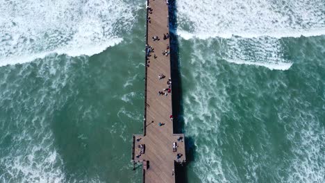 Oceanside-pier-at-low-tide