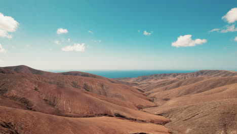 Arid-and-rugged-otherworldly-landscape,-Mirador-Astronomico,-Fuerteventura