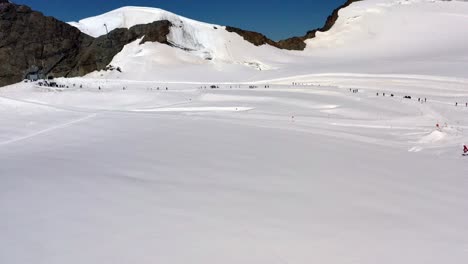 Luftbild-Auf-Dem-Jungfraujoch,-The-Top-Of-Europe---Das-Must-See-Place-In-Der-Schweiz