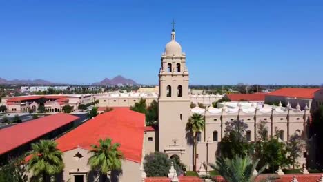 Una-Toma-Panorámica-De-Una-Iglesia-En-Arizona