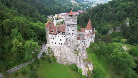 Bran-Castle-in-Romania,-the-famous-Dracula-Castle