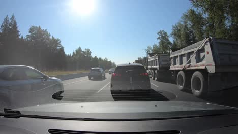 Driving-in-Busy-Traffic,-Driver's-POV-through-Windshield,-Time-Lapse