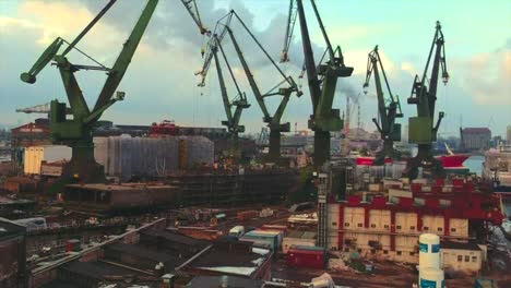 Drone-flying-up-to-the-shipyard