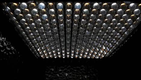 Filas-De-Diodos-De-Luz-LED-En-El-Panel-De-Iluminación-1
