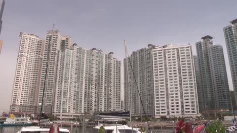 Totale-Haeundae-Marina-Mit-Wolkenkratzern-In-Südkorea-2