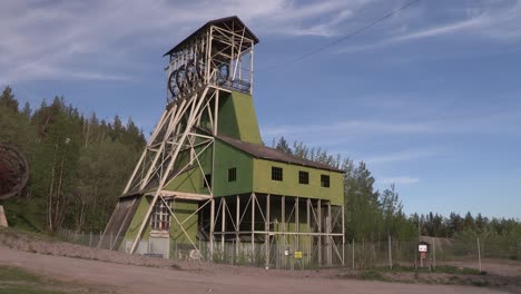 Old-winding-tower-Malmberget,-Sweden