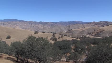 Typical-Californian-Landscape-with-hills-,-USA