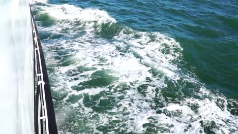 Sea-waves-recorded-from-a-boat